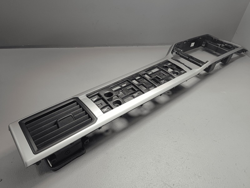 2019-2023 Volkswagen Atlas Dash Passenger Right Side Molding w/Air Grille OEM