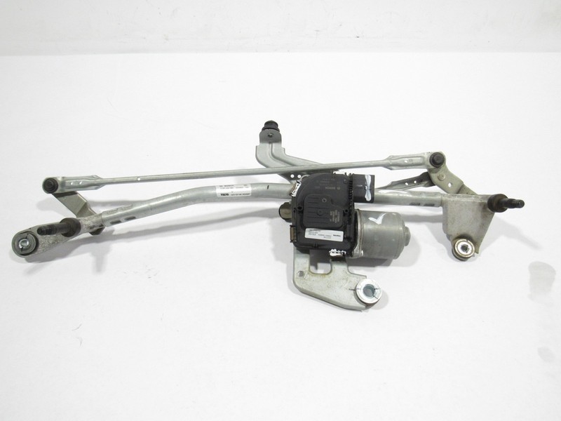 23-25 Polestar 2 2024 Front Windshield Wiper Linkage W/ Motor ;:Y