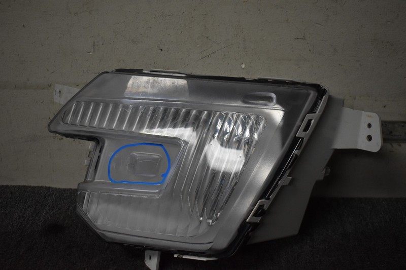 2016-2019 FORD EXPLORER LEFT SIDE FOG LIGHT FACTORY OEM