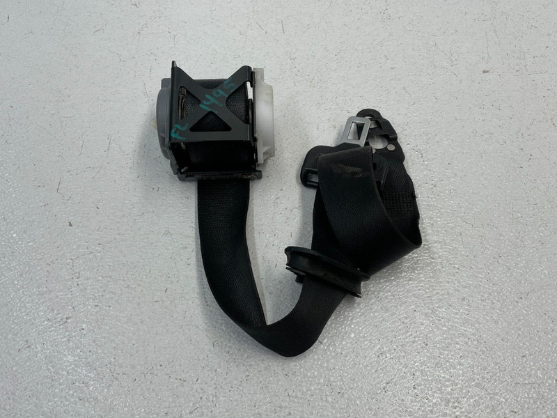 2012-2016 Mercedes SLK250 Front Left Driver Seatbelt Retractor Black 1495 OEM