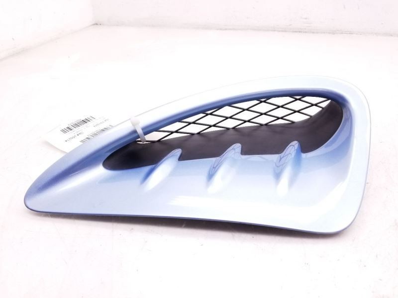 03-05 TOYOTA MR2 SPYDER PASSENGER SIDE QUARTER PANEL GRILLE
