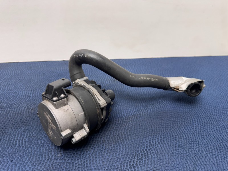 12–18 OEM BMW F22 F30 F32 F87 335 435 N55 Electric Auxiliary Water Coolant Pump