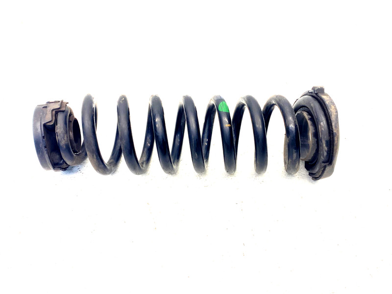 15-18 MERCEDES C300 W205 AWD REAR LEFT COIL SPRING OEM A0.49