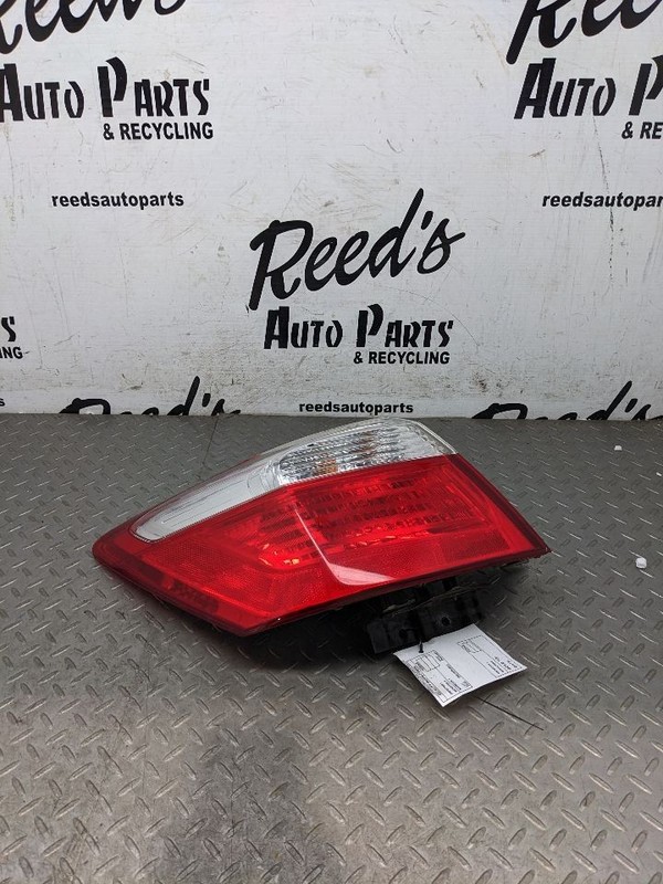 Driver Tail Light Sedan Quarter Mounted Fits 13-15 ACCORD 1123676