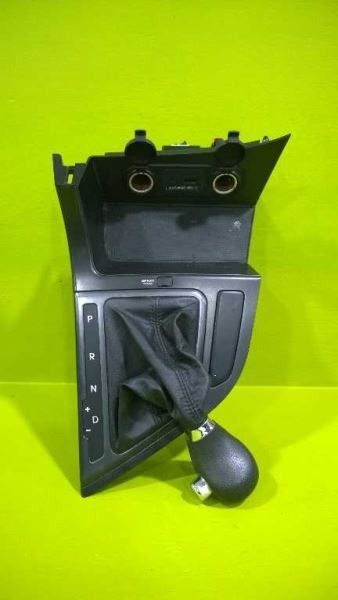 11 12 13 OPTIMA FLOOR GEAR SHIFTER AUX USB BEZEL OEM 3216-61