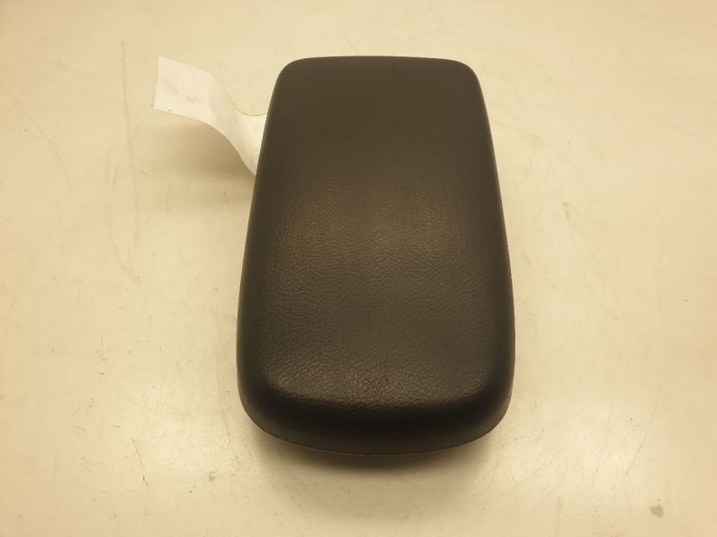 09-10 TOYOTA COROLLA BLACK INTERIOR FRONT CENTER CONSOLE LID ASSEMBLY