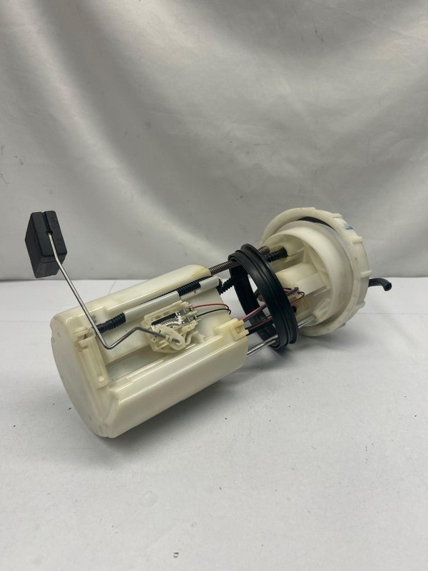 2010 to 2024 Toyota 4Runner fuel pump assembly 6 cylinders 4.0L