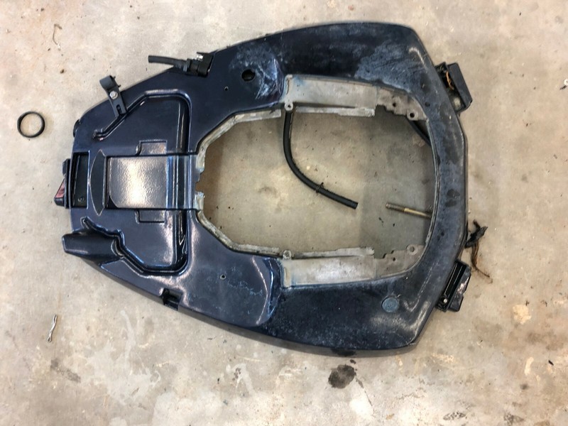Evinrude Johnson 85hp-140hp '91-'01 Lower Engine Cover 434289 FRESHWATER!