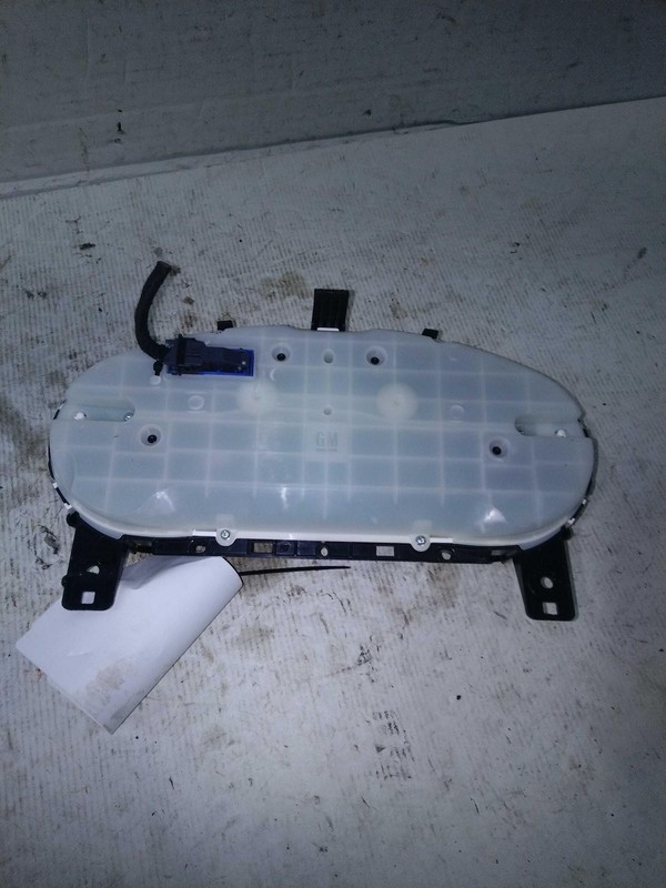 2017 Chevrolet Cruze Speedometer Gauge Black OEM 39084636 70000 Miles