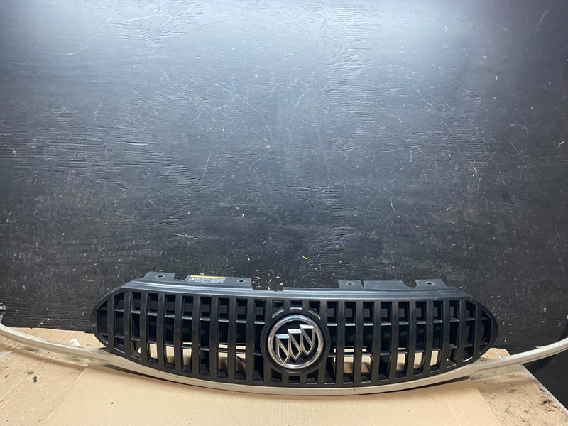2002-2005 Buick Rendezvous Front Upper Grill Grille With Emblem X3048 DG