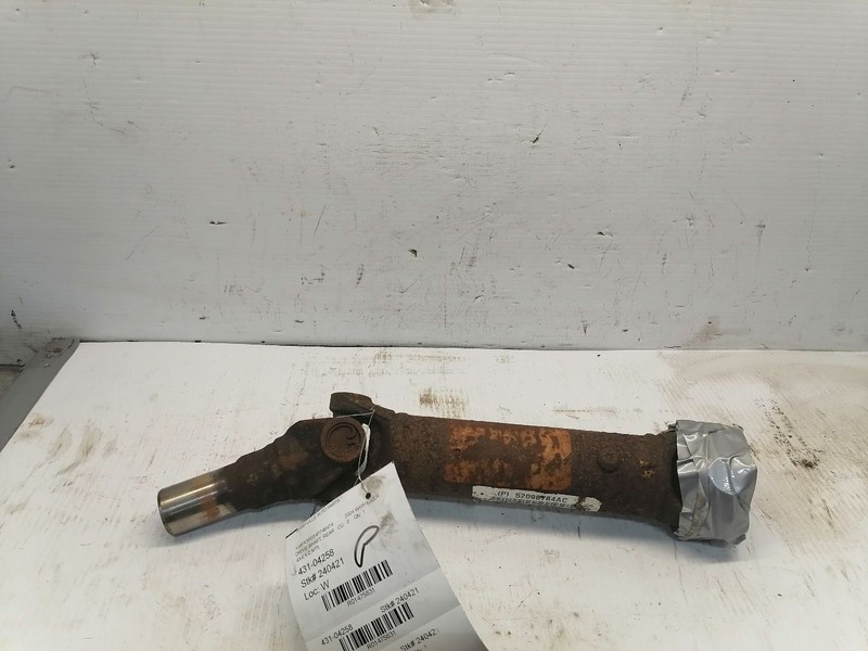 Rear Drive Shaft 4.0L New Process 231 Transfer Case Fits 97-06 WRANGLER 1475831