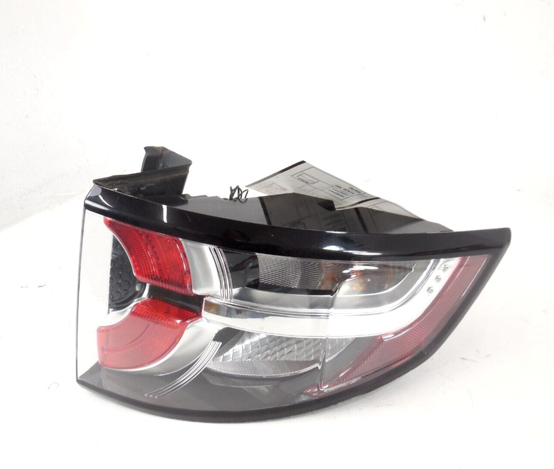 15-19 Land Rover Discovery Sport SE Quarter Panel Mounted Tail Light Right OEM
