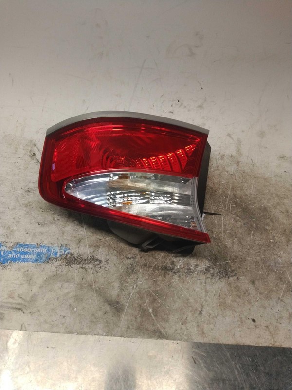 2008-2009 Subaru Legacy Right Tail Light Assembly OEM Used 334265 118K Miles