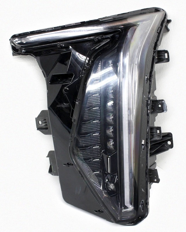 OEM Left Driver Side LED Headlamp For Cadillac Escalade IQ 85726306