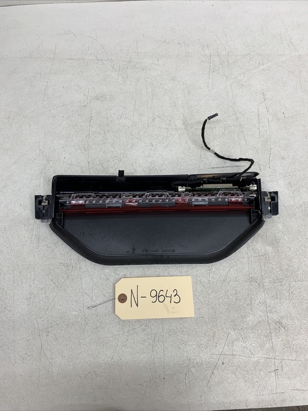 20-22 Tesla Model Y Rear Tailgate LED Third Brake Light 1495819-00-C 9643 B12