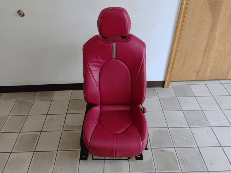 2018 Toyota Camry SE Front Right Passenger Side Seat Assembly Leather Red OEM
