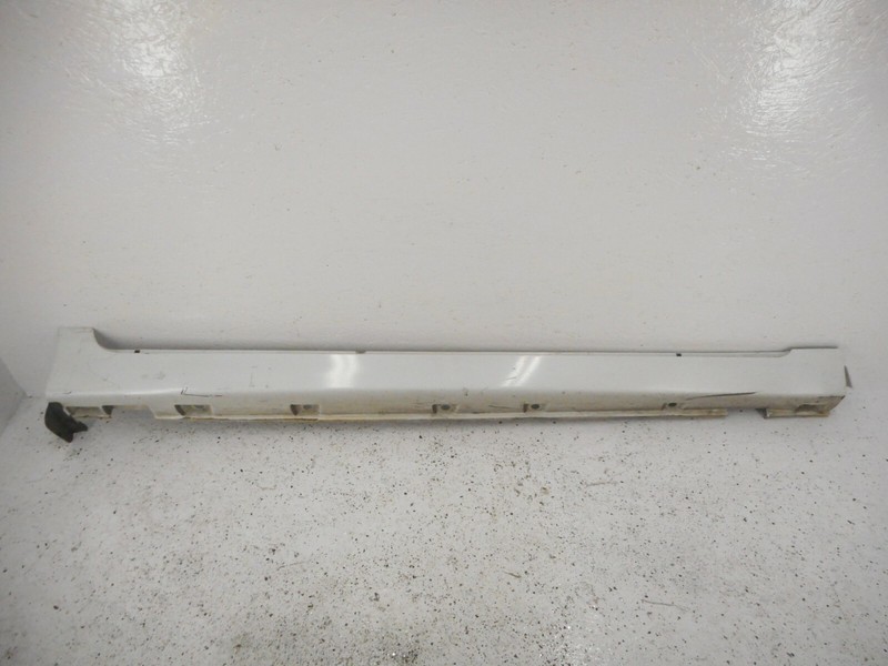Suzuki Kizashi Rocker Panel Moulding Side Skirt Passenger Right OEM 2010-2013