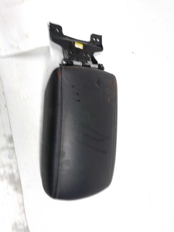2021 KIA Sportage Center Console LID ONLY OEM BLUE 60000 Miles NJ25-21350-527103