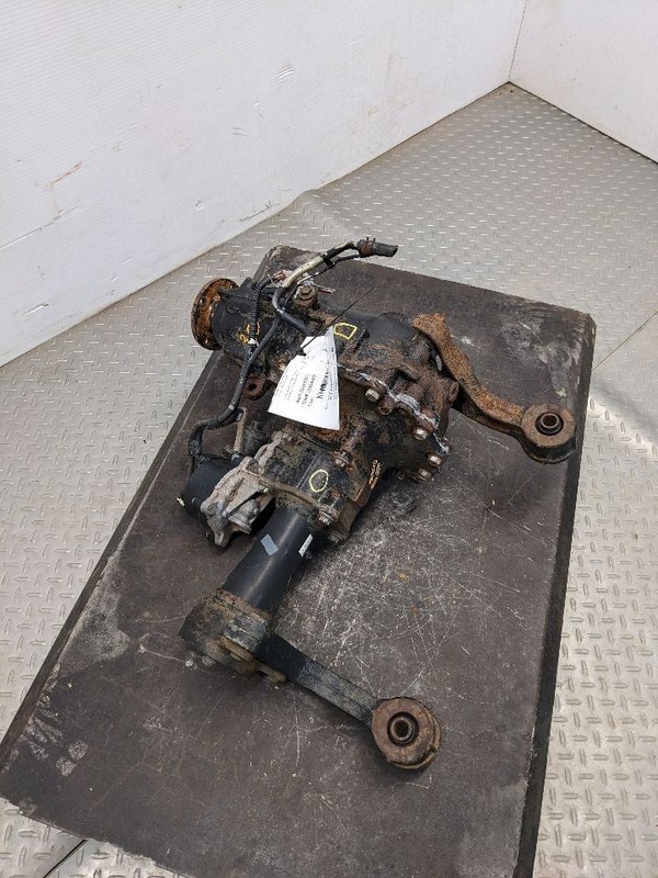 Carrier Front Axle 8 Cylinder 3.91 Ratio Fits 00-06 TUNDRA 1183039