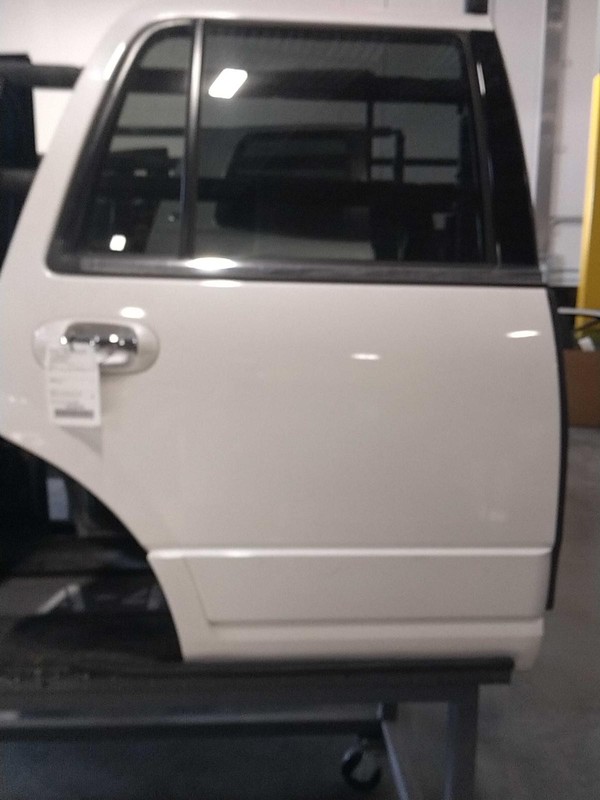 2017 Lincoln Navigator Right Rear Door White 268630 Used OEM Part 200K Miles