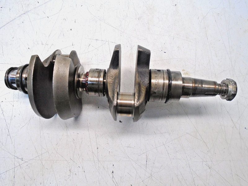 W4 Montgomery Ward 40 hp Outboard Crankshaft Model # GG18745B