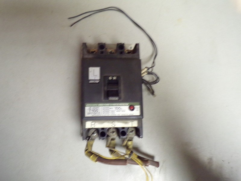 Matsushita T-100 100A Green Power Thryistor Circuit Breaker Protector
