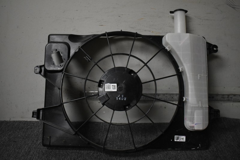KIA RADIATOR FAN FACTORY OEM