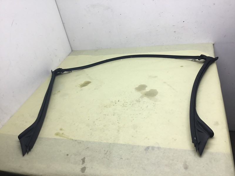 Mercedes C43 W205 Conv AMG Windshield A Pillar Weather Strip Seal Frame 19 20 :O