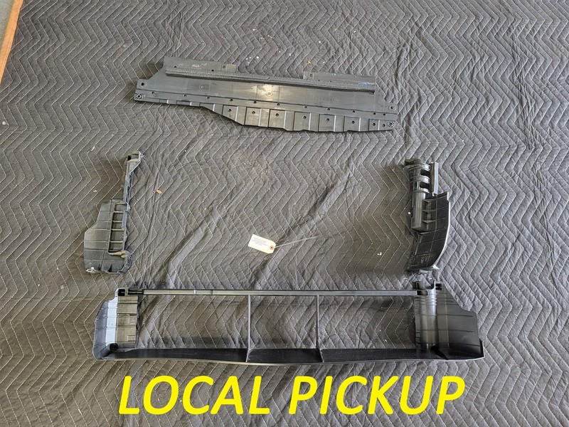 Used Oem Hyundai Front Radiator Support Air Deflector Set for 2022-2024 Tucson