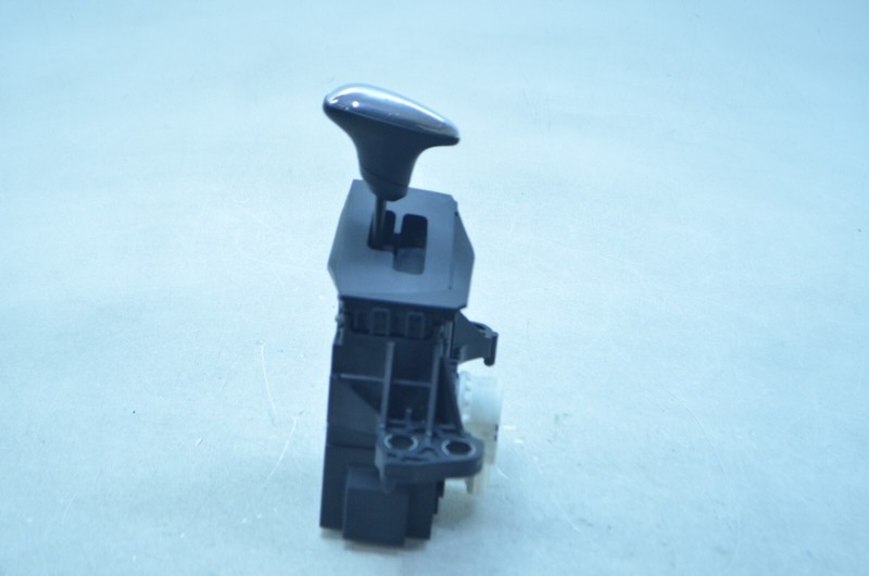 11-17 LEXUS CT200H AUTOMATIC TRANSMISSION SHIFTER GEAR SELECTOR OEM