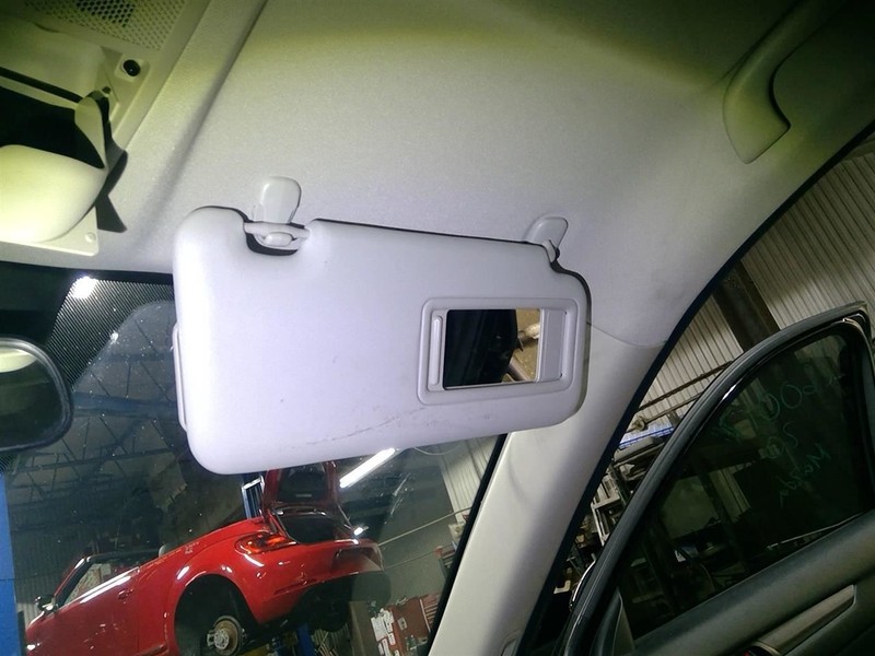 Passenger Right Sun Visor With Illumination Fits 17-20 MAZDA CX-5 1741668