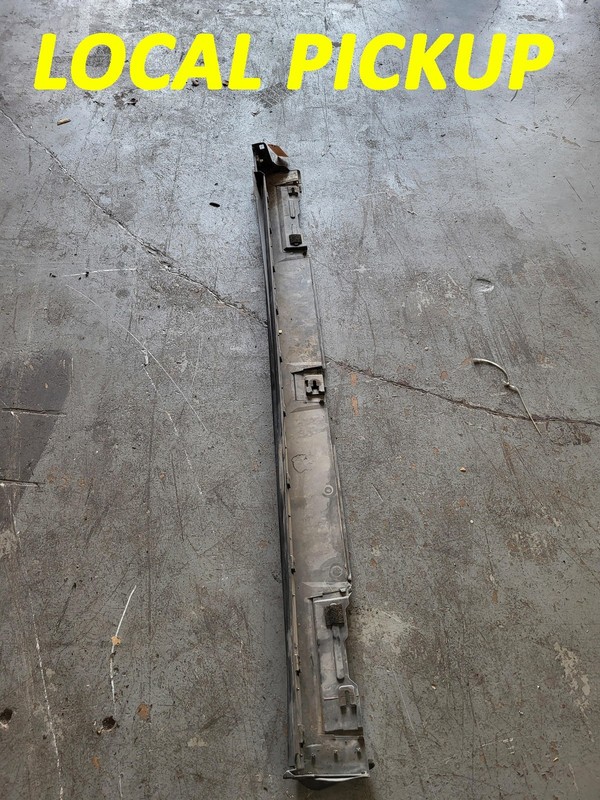 Used Oem Mazda Left Driver Rocker Panel Skirt Molding for 2020-2026 CX-30