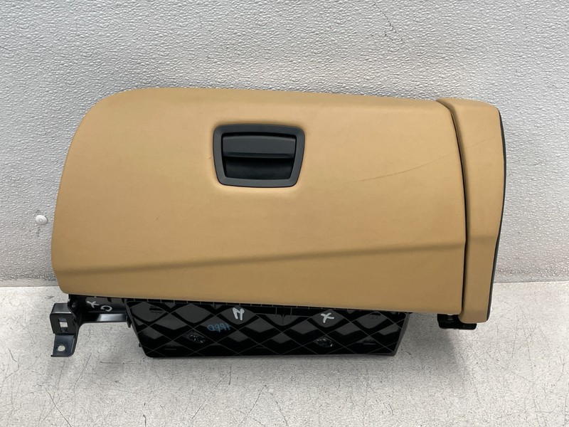13 14 15 F12 BMW M6 Dash Dashboard Glovebox Storage Compartment OEM 1660