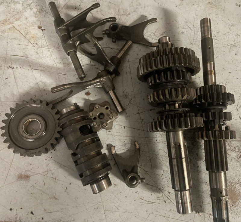 1985 Suzuki LTF 250 ATV Quad Runner Engine Motor Transmission Tranny Gear LT250