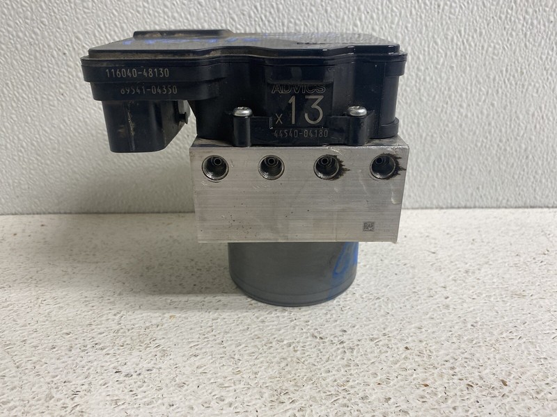 2018-2023 Toyota Tacoma 44540-04180 ABS Anti Lock Brakes Pump Brake Actuator