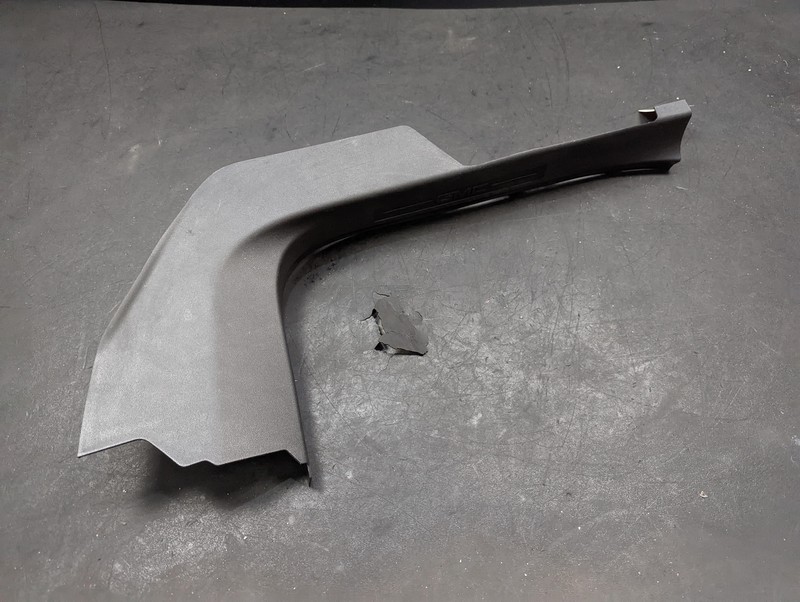 Front Left Door Sill Scuff Plate 2018 GMC Terrain 84444997 2019 2020 2021