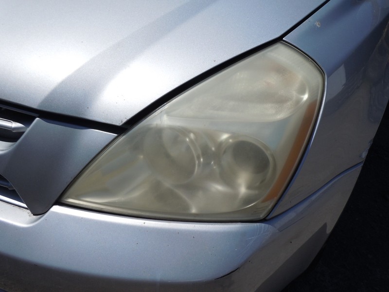 2008-2012 Kia Sedona Halogen Headlight Driver Left LH