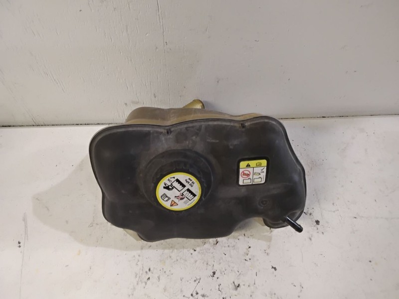 Coolant Reservoir Radiator Fits 05-10 MUSTANG 3553893