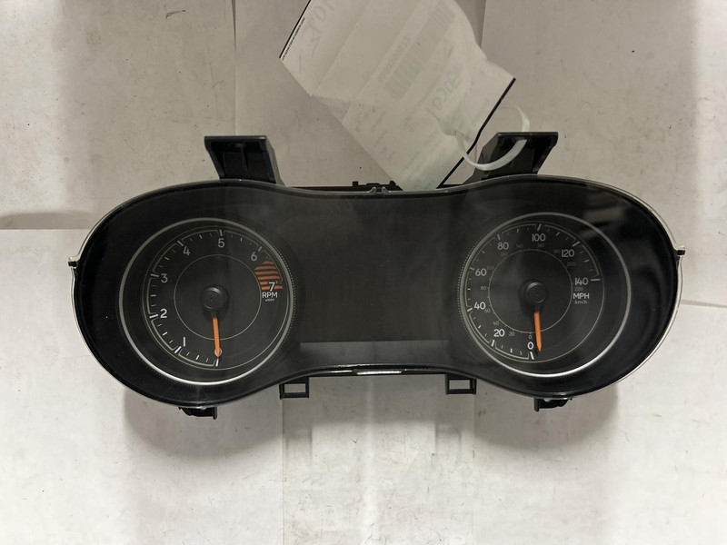 2017 JEEP CHEROKEE Speedometer 68309006AC 2.4L 49k miles OEM 17 18