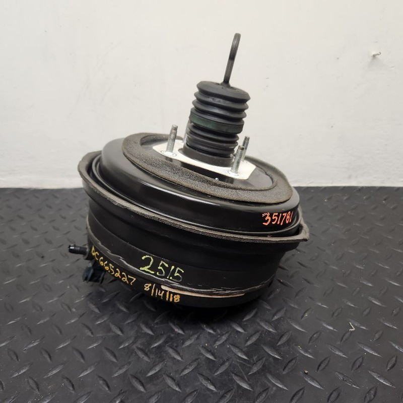 11-15 Dodge Durango Power Brake Booster OEM 4560182AF