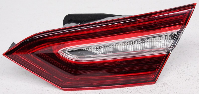 OEM Toyota Camry Right Passenger Side LED Tail Lamp 81581-06870