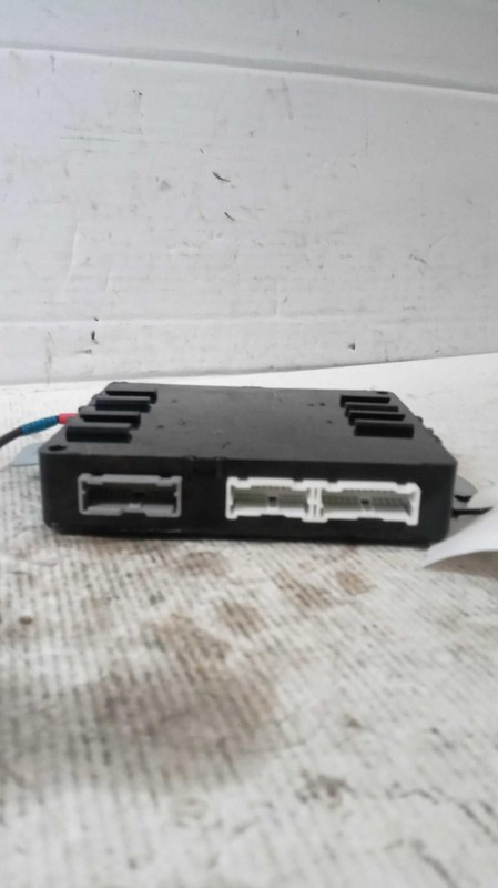 2013 Hyundai Tucson Body Control Module OEM 2.4L Red 134K Miles NJ25-19168