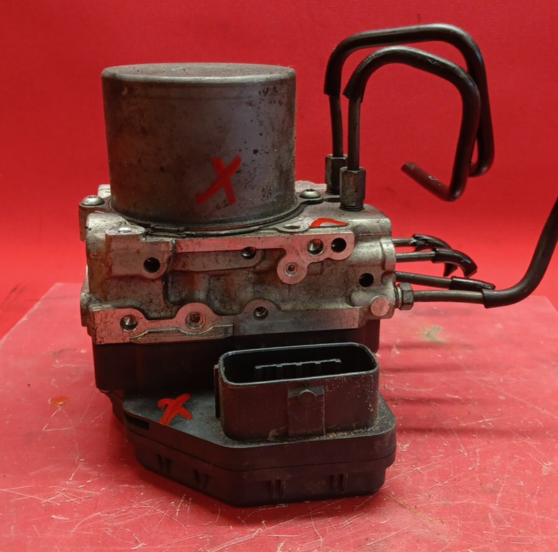 2011 2012 2013 Mazda 6 ABS Anti-Lock Brake Hydraulic Modulator Valve Pump