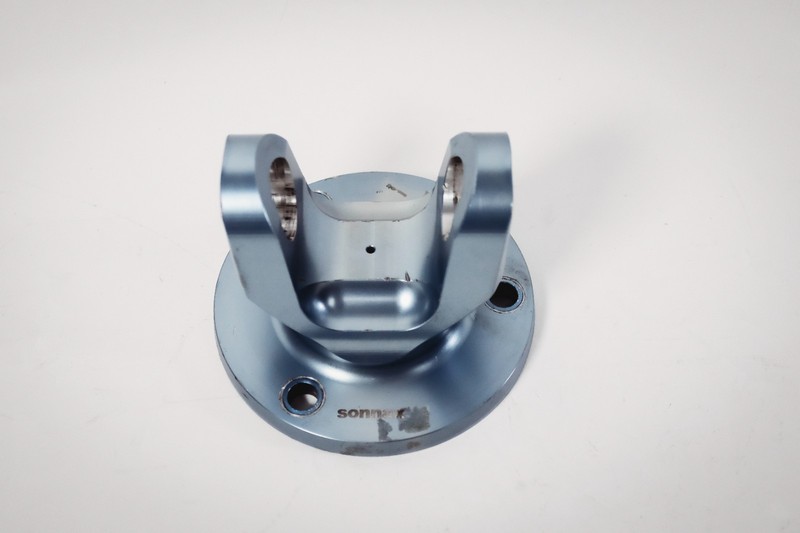Sonnax T35-GMFD-01K3-Bolt Adapter Flange Yoke Kit GM6L80 - 6L90 - 8L90 - 10L90