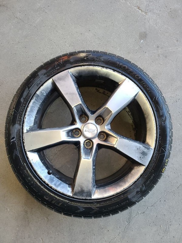 Wheel 20x8 Front 5 Spoke Painted Silver Opt R3Z Fits 10-12 CAMARO 577035