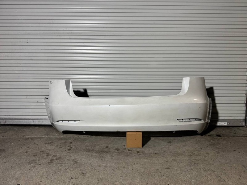 ✅2021-2023 Tesla Model 3 Rear Bumper Cover White No Sensor /damaged