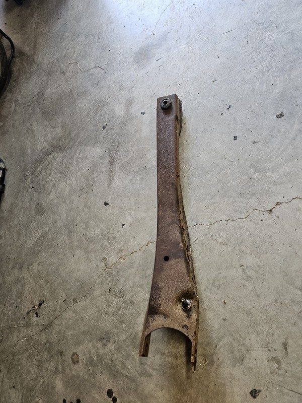 2005 Ford SuperDuty F250SD RH Passenger Side I-Beam Genuine OEM