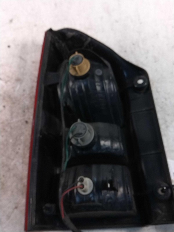 2008 Nissan Pathfinder Right Tail Light Assembly Black OEM 408671 Used