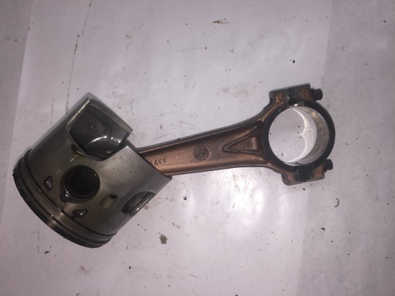 Johnson Evinrude Outboard 200 225 Piston and conrod assy STARBOARD Standard bore