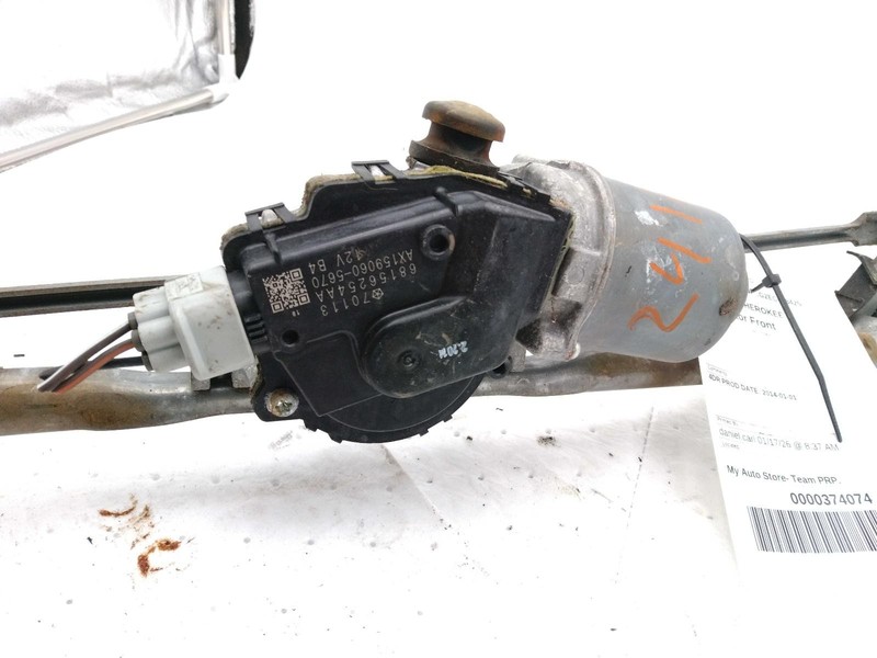 2014 Jeep Grand Cherokee Wiper Motor OEM 68190045AA 114k Miles Black LHD